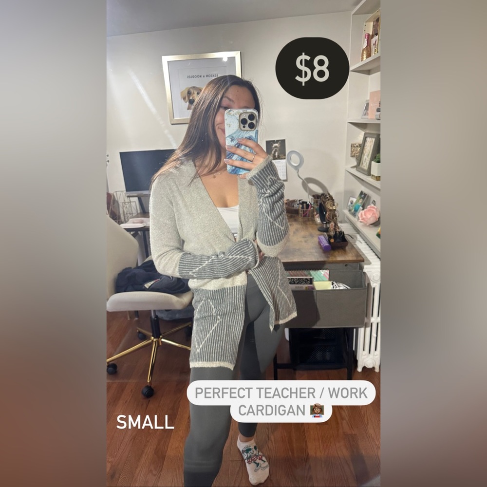 Sweaters + Cardigans - Picture 8 of 10
